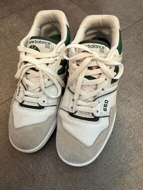 New Balance Kids 550 White and Green Retro Sneakers